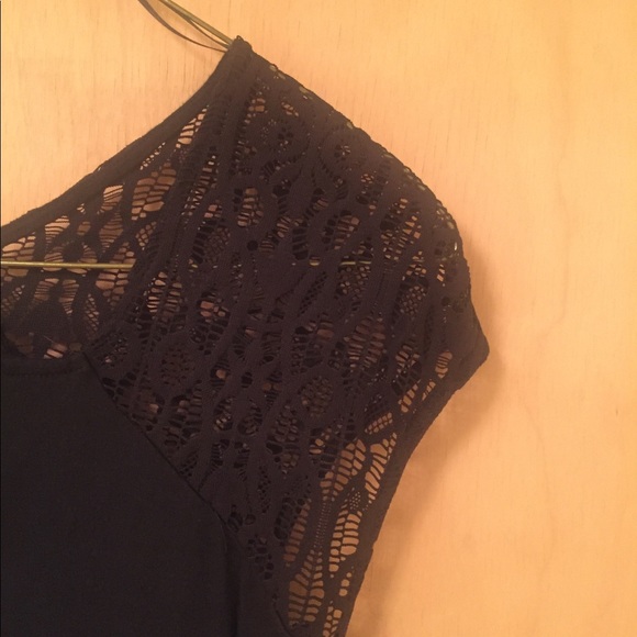 Black Cap Sleeve Limited Top - Picture 2 of 2